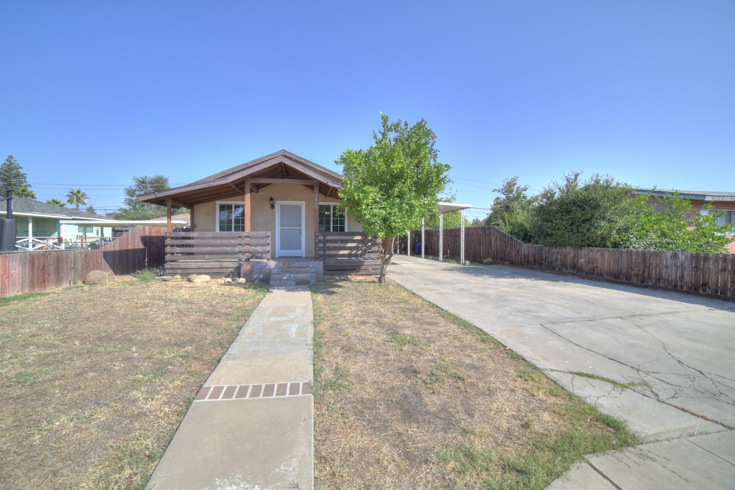 1665 4th Street Clovis, CA 93611 - Photo 2 of 28