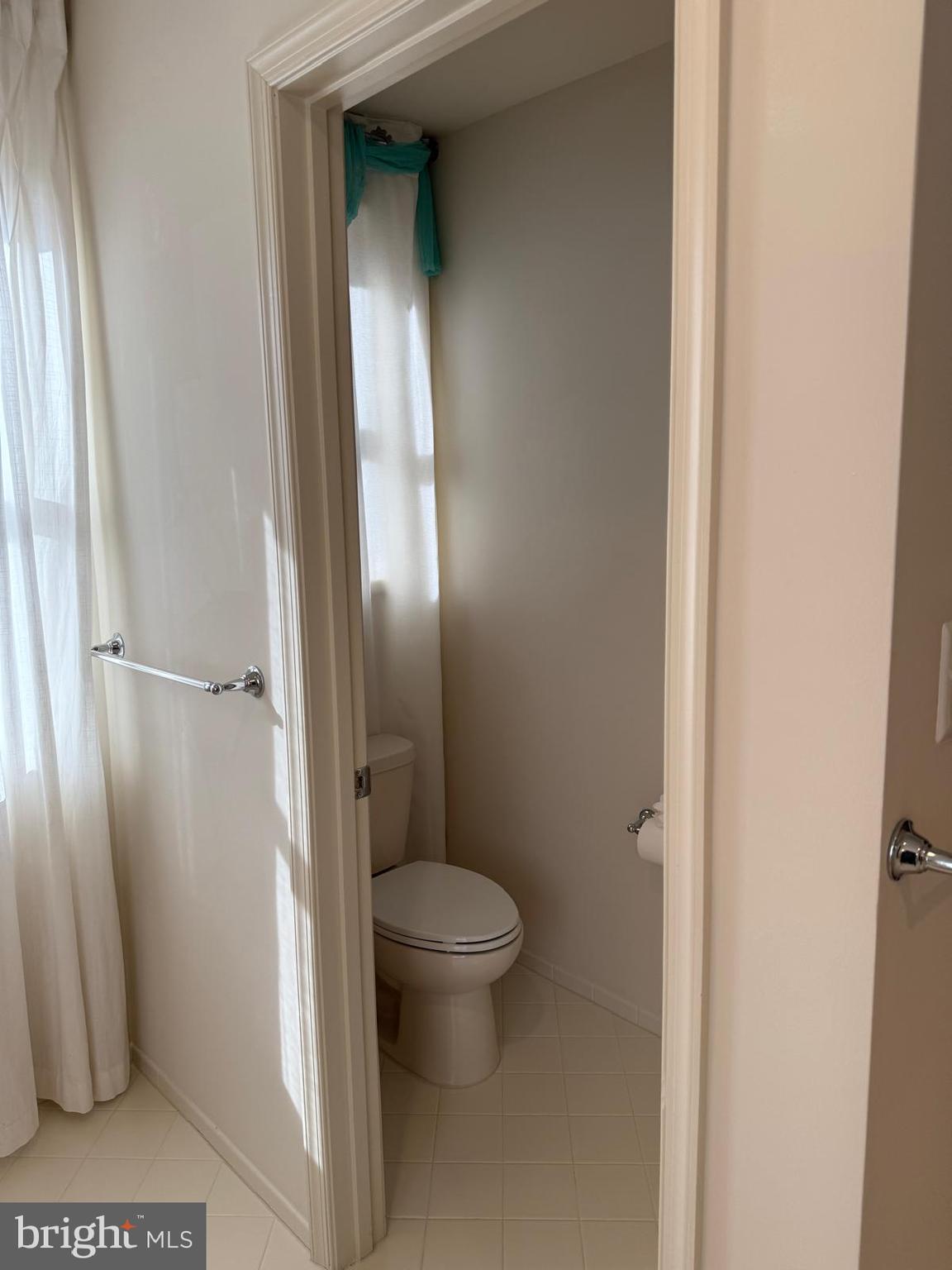 1108 Autumn Brook Avenue Silver Spring, MD 20906 - Photo 54 of 68 Upper Level - Owners Bath