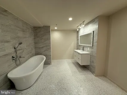 $1,099,000 | 1108 Autumn Brook Avenue, Silver Spring, MD 20906