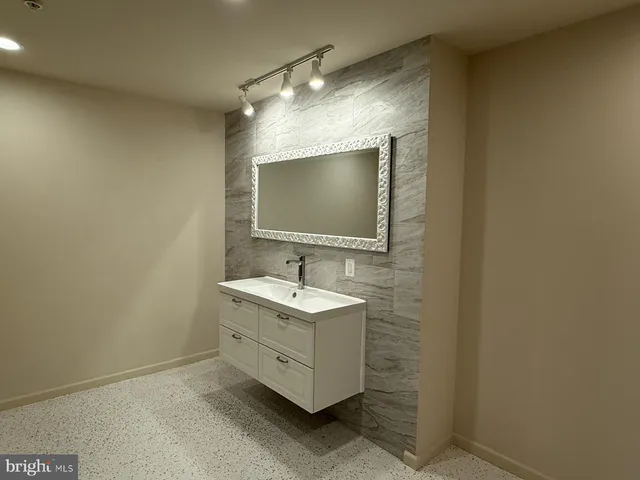 $1,099,000 | 1108 Autumn Brook Avenue, Silver Spring, MD 20906