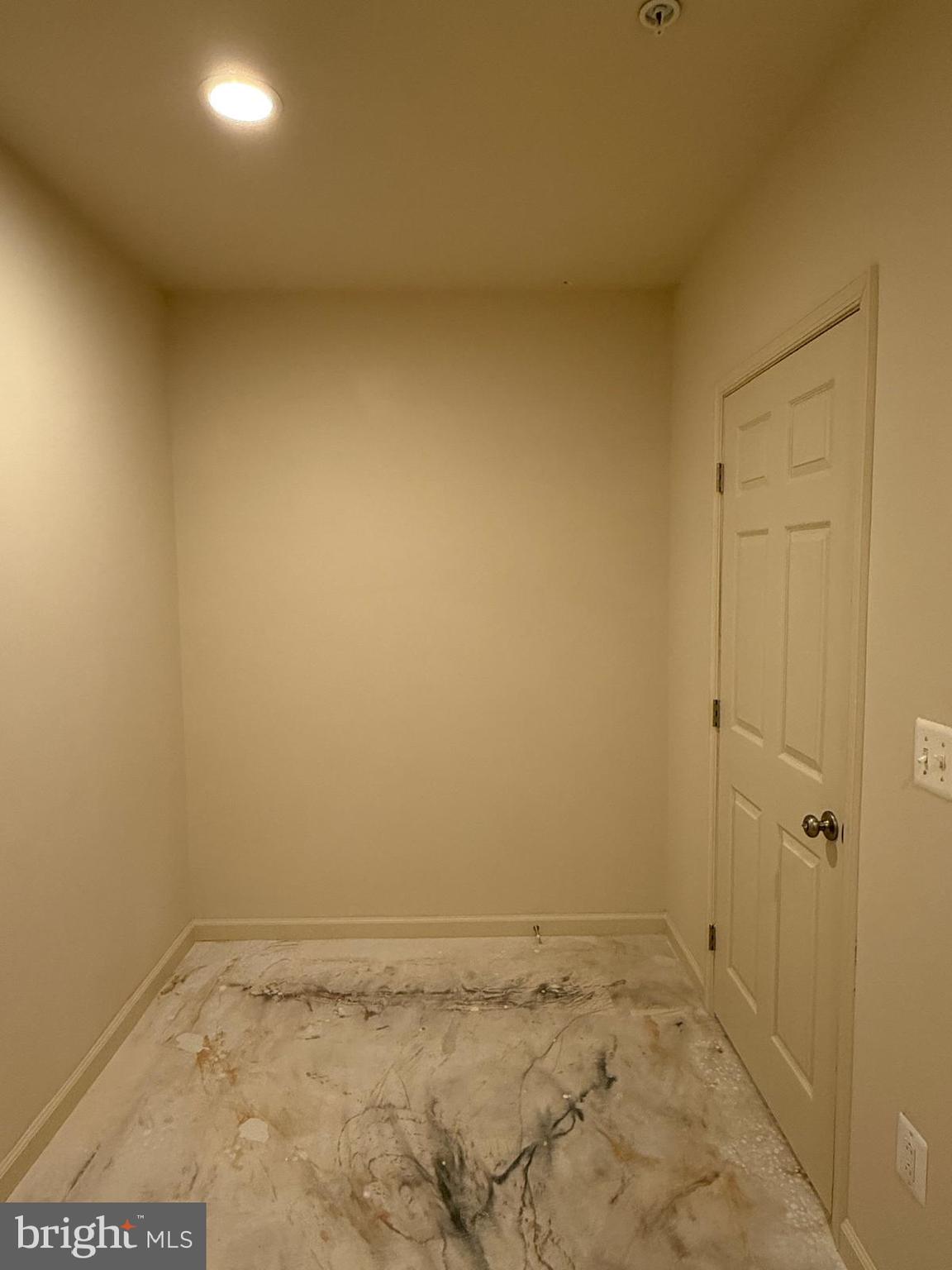 1108 Autumn Brook Avenue Silver Spring, MD 20906 - Photo 68 of 68 a view of a room