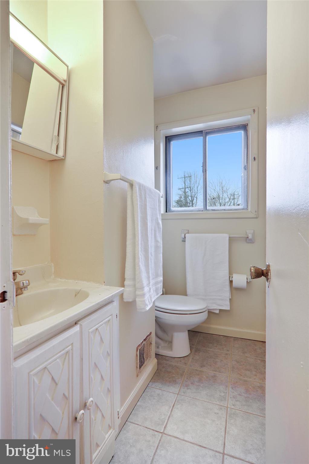 11902 Dalewood Drive Silver Spring, MD 20902 - Photo 25 of 49 Updated Bathroom on upper level