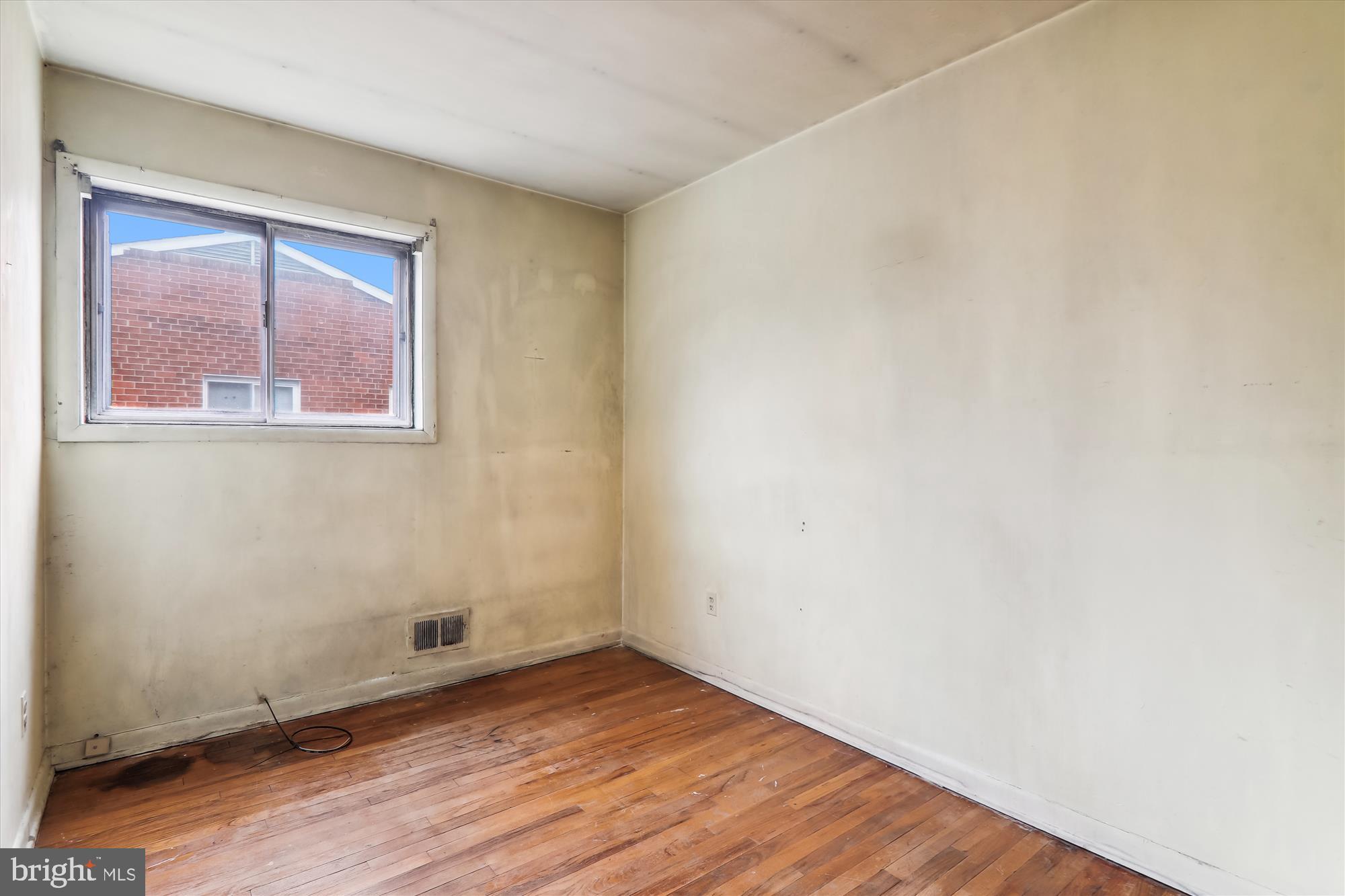 11902 Dalewood Drive Silver Spring, MD 20902 - Photo 29 of 49 Bedroom 2