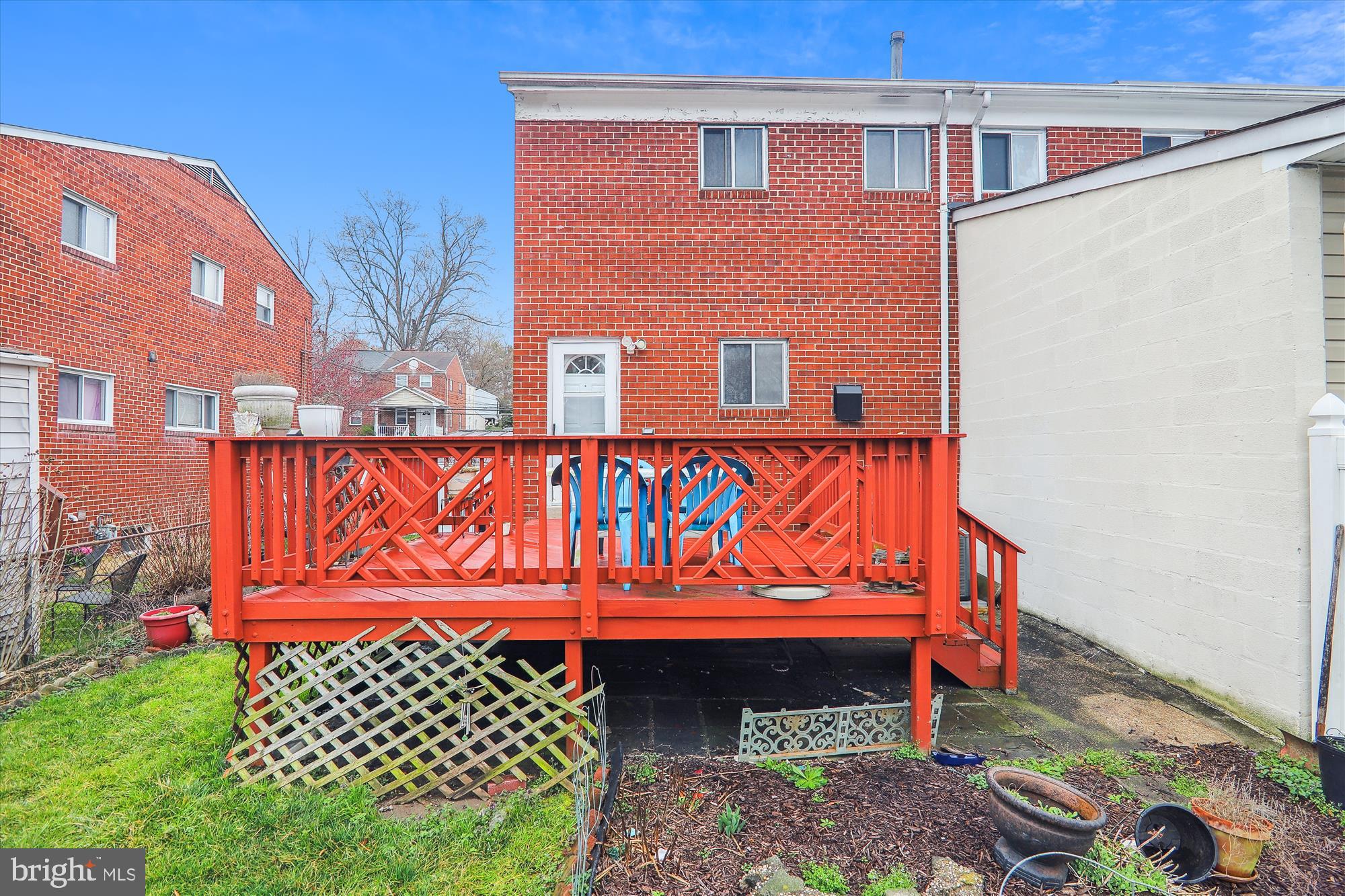 11902 Dalewood Drive Silver Spring, MD 20902 - Photo 43 of 49 Private rear deck overlooking yard