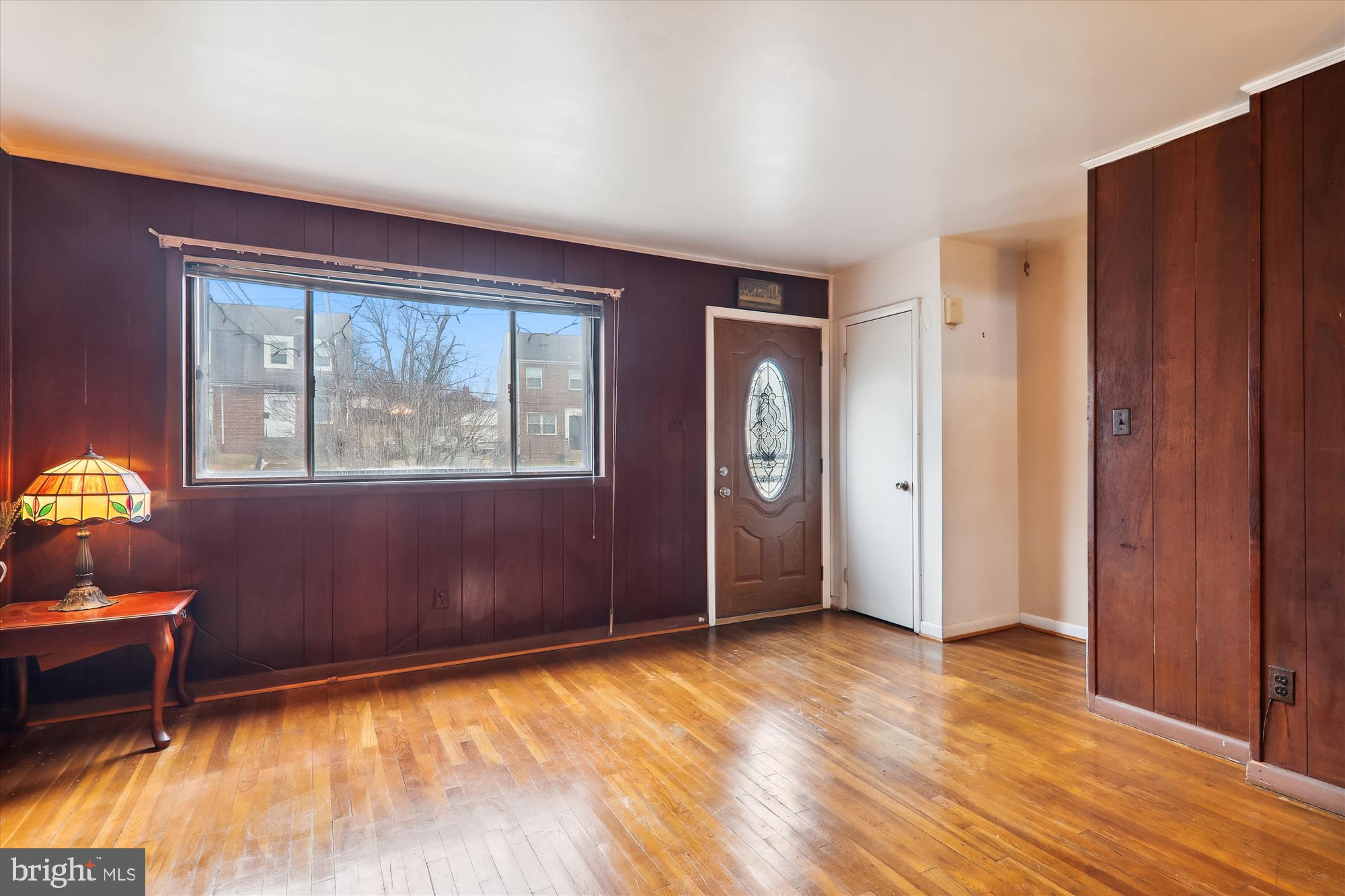 11902 Dalewood Drive Silver Spring, MD 20902 - Photo 9 of 49 Living Room