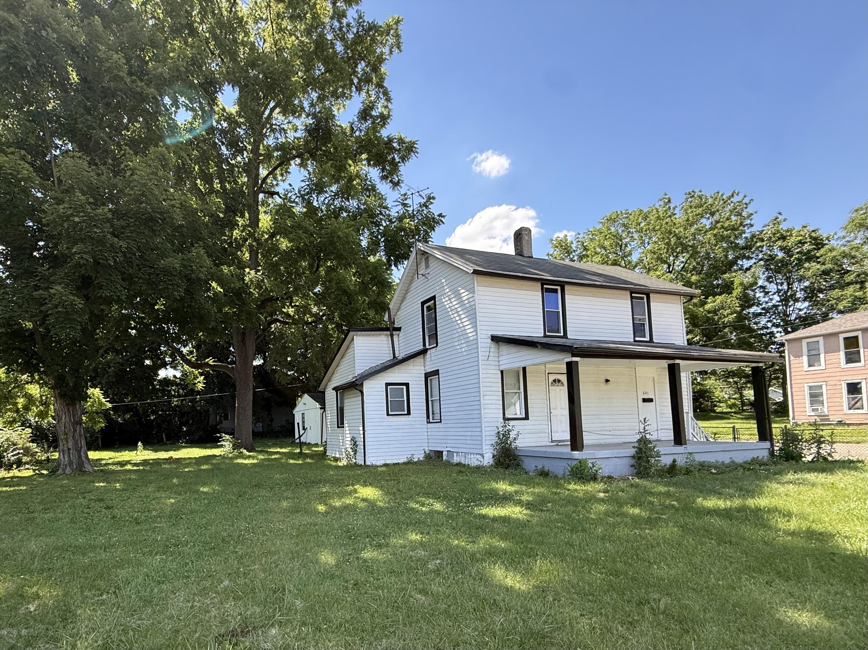 601 South Isabella Street Springfield, OH 45506 - Photo 1 of 6 601 isabella 6