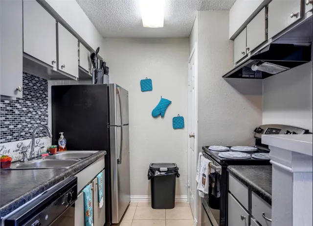 $999 | 311 Highland Cross Drive, Unit 352, Houston, TX 77073