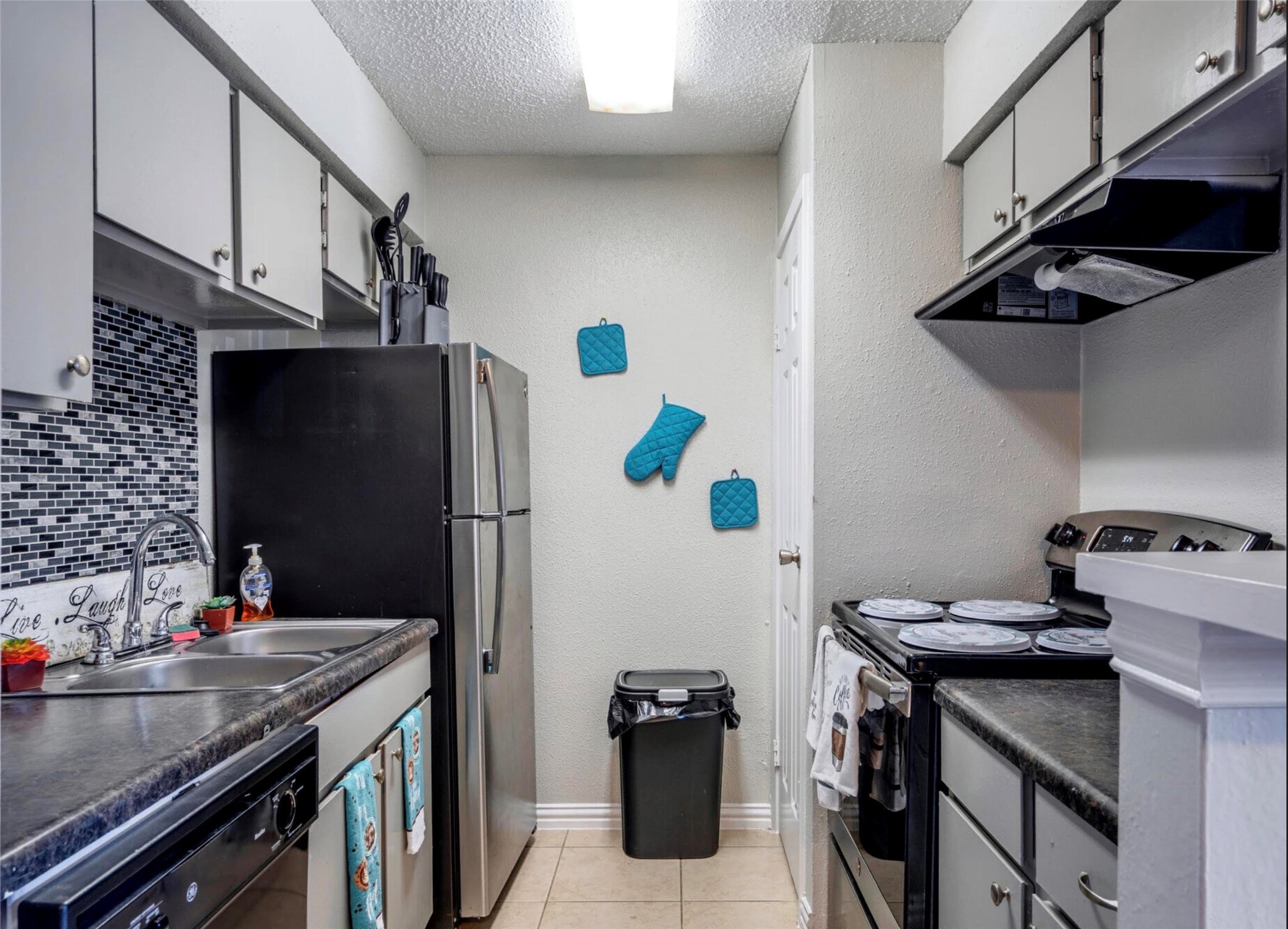 311 Highland Cross Drive, Unit 352 Houston, TX 77073 - Photo 2 of 9