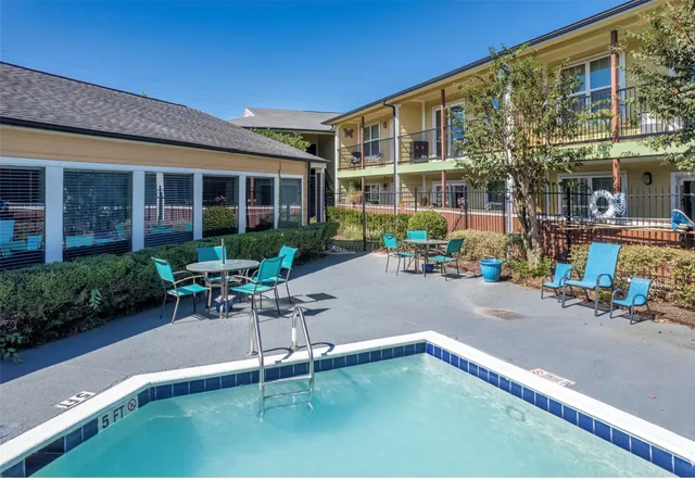 $999 | 311 Highland Cross Drive, Unit 352, Houston, TX 77073