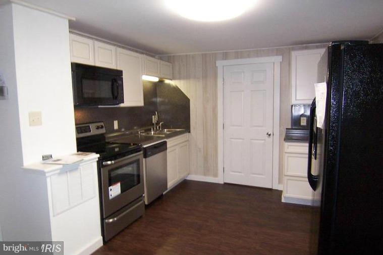 14639 Pennersville Road Cascade, MD 21719 - Photo 7 of 18 Kitchen