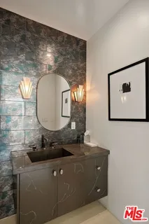 $4,000,000 | 1884 Laurel Canyon Road, Los Angeles, CA 90046