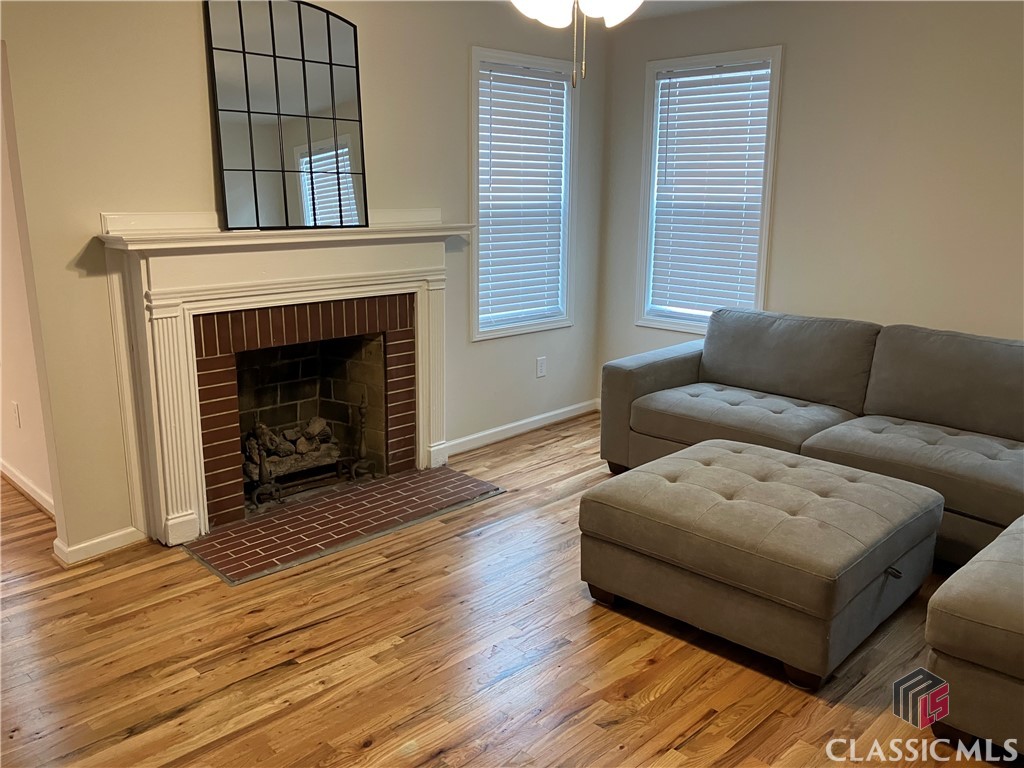 1104 Athens Road Crawford, GA 30630 - Photo 3 of 15 Living Room