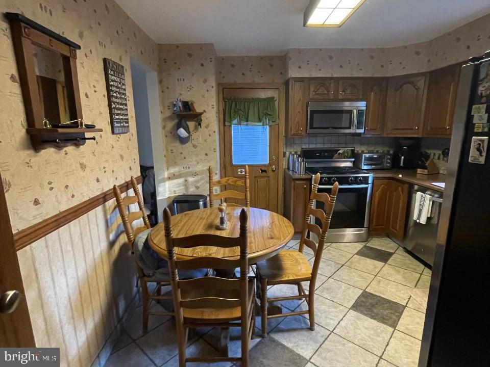 8440 Chippewa Road Philadelphia, PA 19128 - Photo 10 of 43