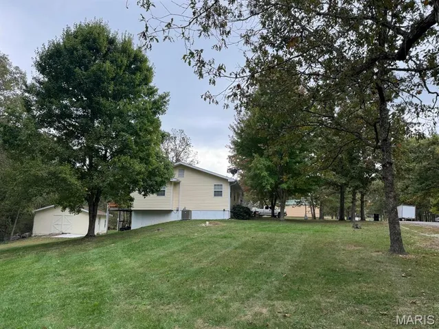 $299,000 | 7812 Nadine Road, Houston, MO 65483