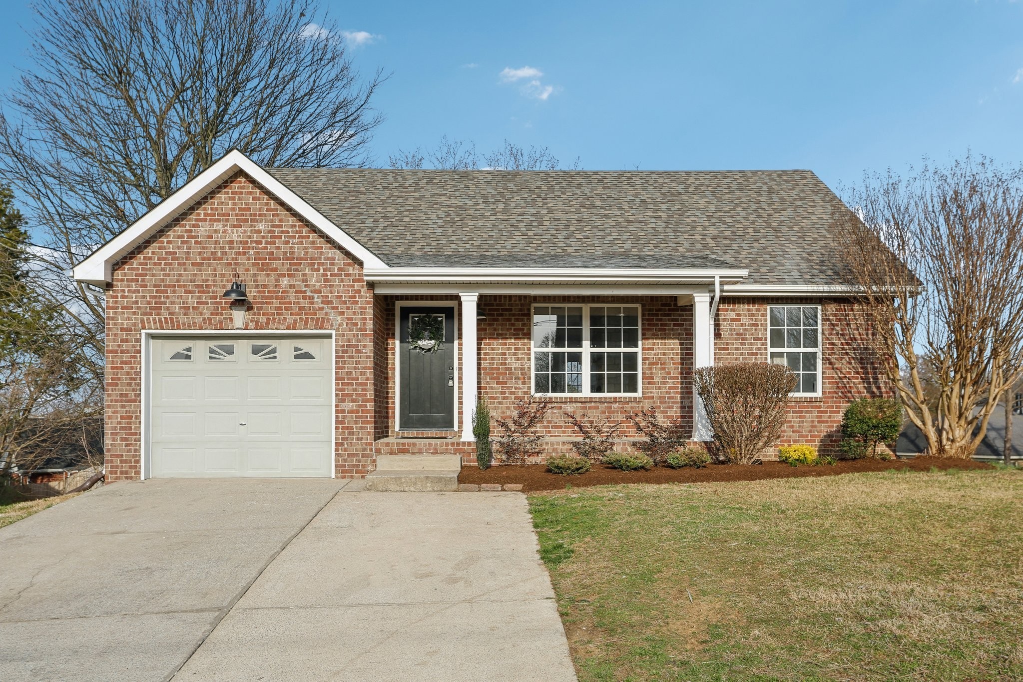 1147 Fitzpatrick Road Nashville, TN 37214 - Photo 1 of 15 Gallery Image 1