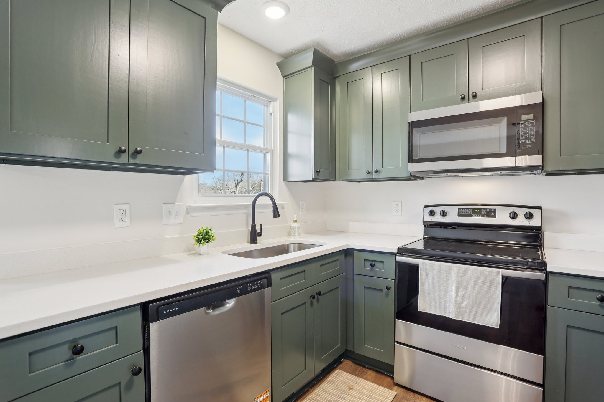 1147 Fitzpatrick Road Nashville, TN 37214 - Photo 4 of 15 Gallery Image 4