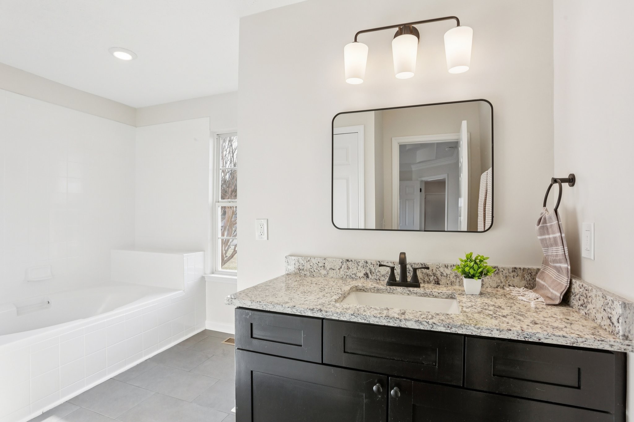 1147 Fitzpatrick Road Nashville, TN 37214 - Photo 8 of 15 Gallery Image 8