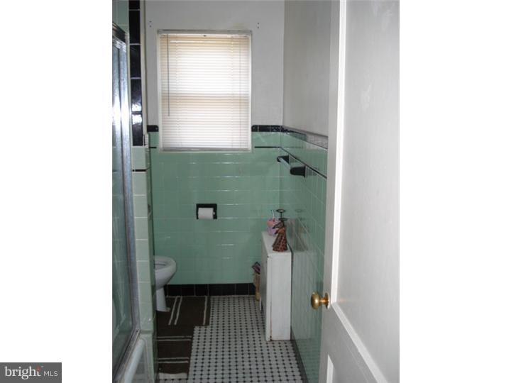 144 Copley Road Upper Darby, PA 19082 - Photo 11 of 19