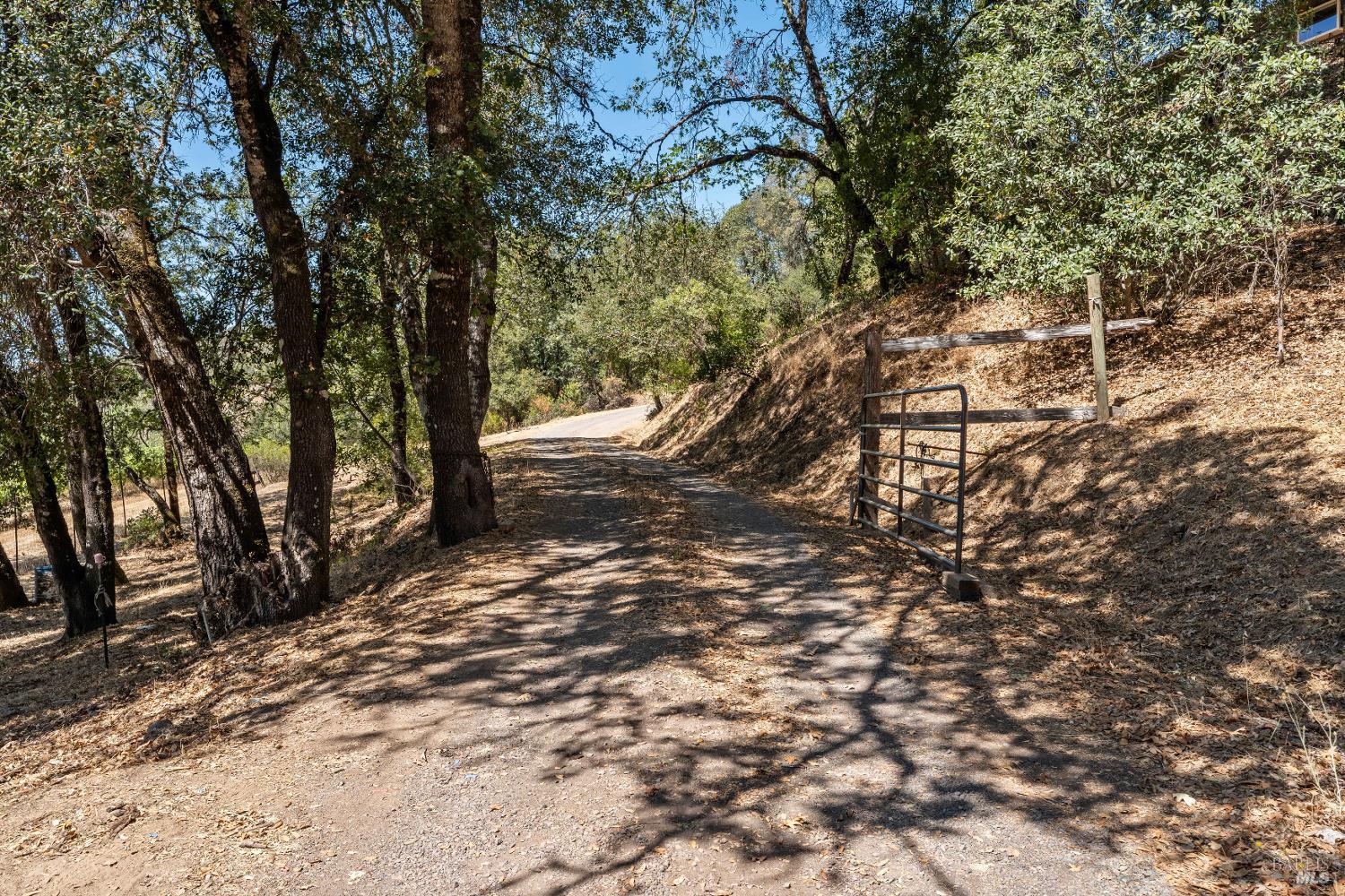 4555 East Calpella Road Ukiah, CA 95482 - Photo 29 of 35 Private gated entry.