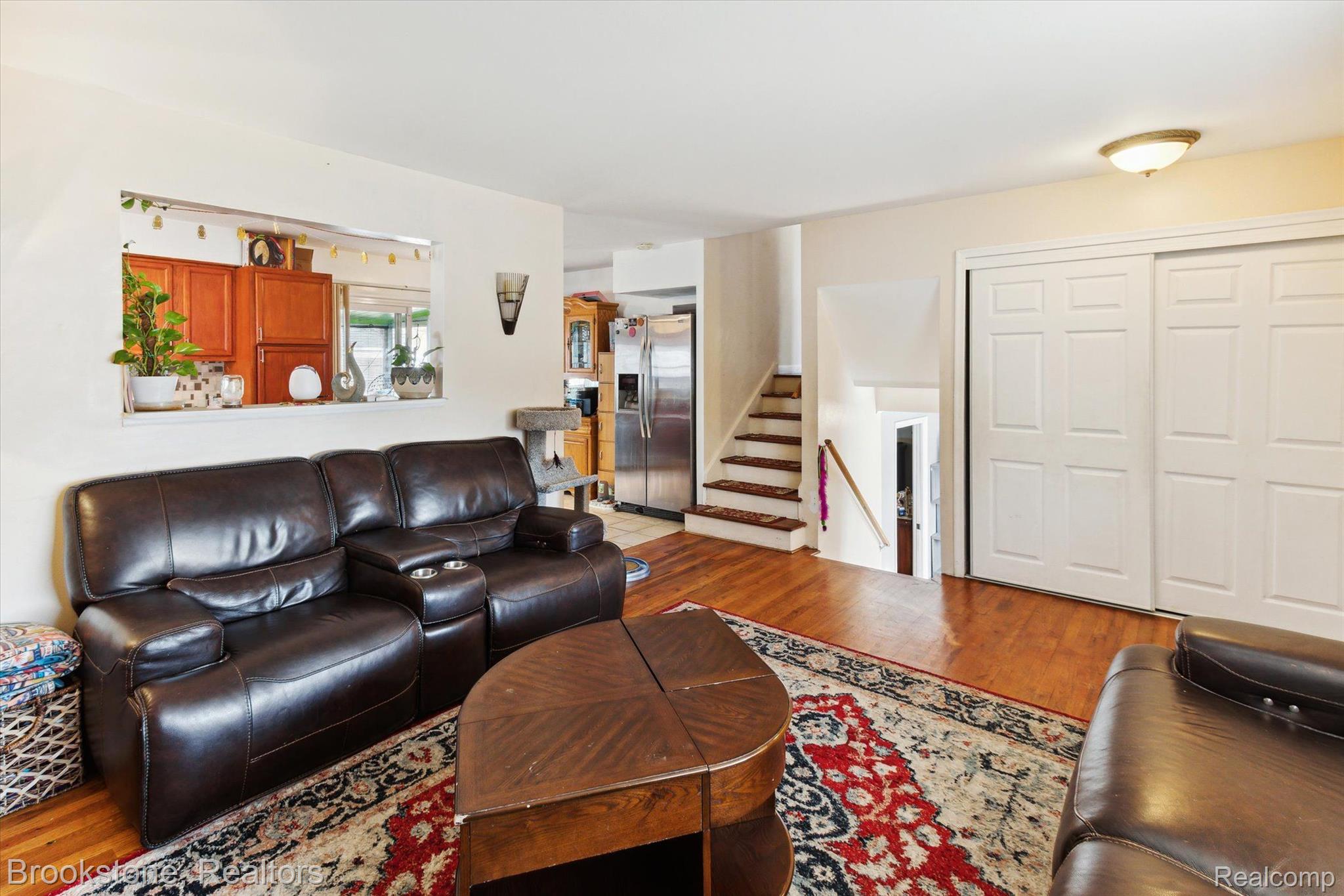 8425 Harding Street Center Line, MI 48015 - Photo 8 of 30 Gallery Image 8