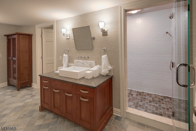 19 Cliffside Way Boonton, NJ 07005 - Photo 37 of 50