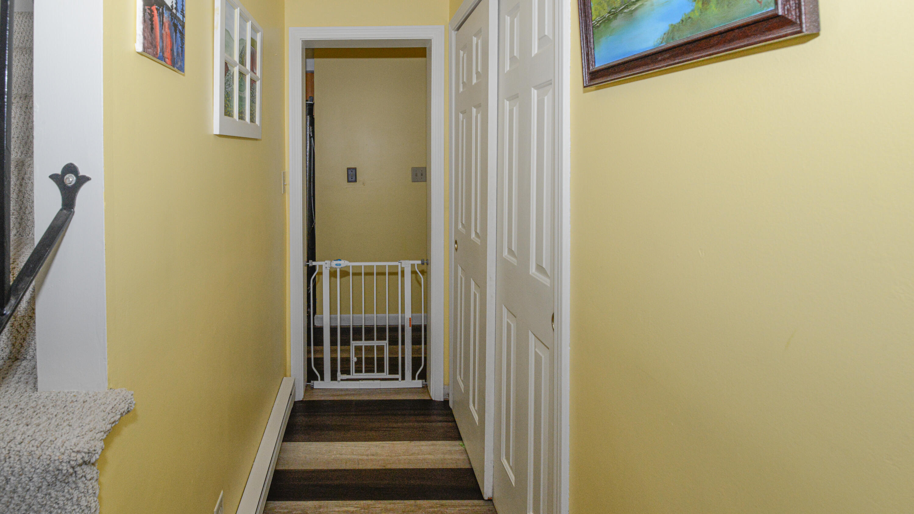 69 Skeetfield Road Oxford, ME 04270 - Photo 27 of 61 Front Hall