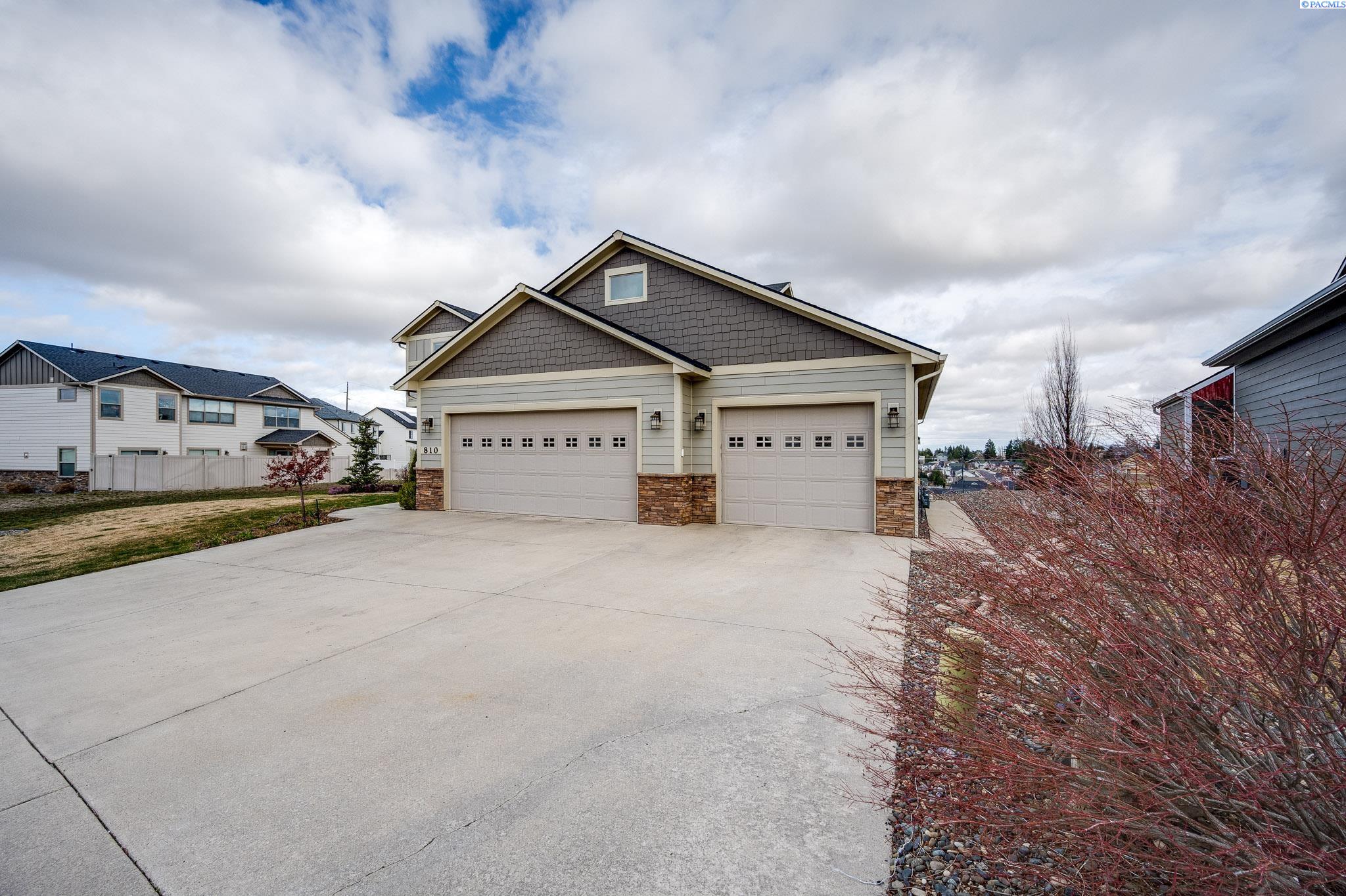 810 Southwest Windy Point Court Pullman, WA 99163 - Photo 37 of 50 Gallery Image 37