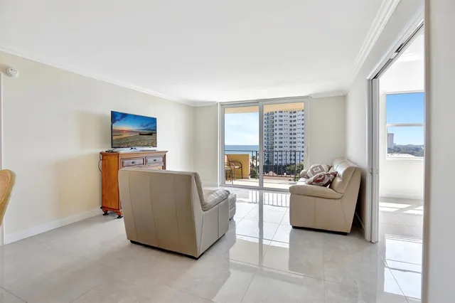 $599,000 | 2000 South Ocean Boulevard, Unit 7J, Lauderdale-by-the-Sea, FL 33062