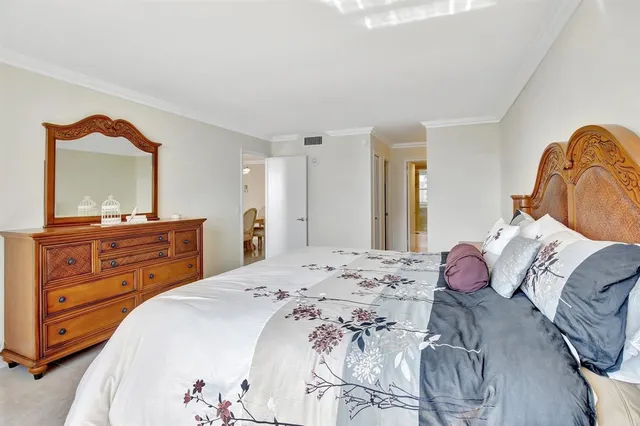 $599,000 | 2000 South Ocean Boulevard, Unit 7J, Lauderdale-by-the-Sea, FL 33062