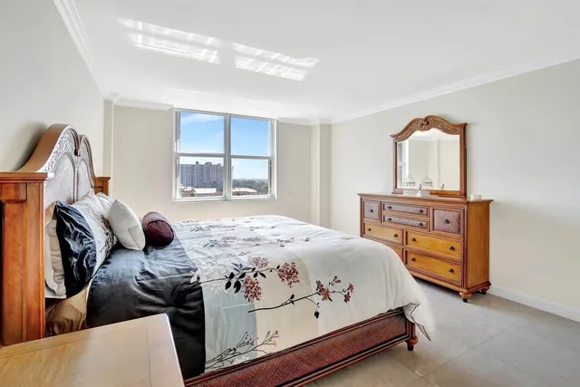 $599,000 | 2000 South Ocean Boulevard, Unit 7J, Lauderdale-by-the-Sea, FL 33062