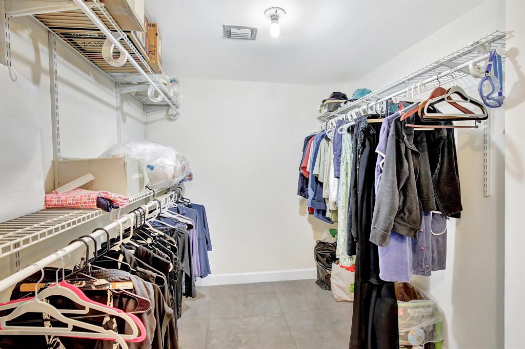 2000 South Ocean Boulevard, Unit 7J Lauderdale-by-the-Sea, FL 33062 - Photo 44 of 87 Huge master walk in closet