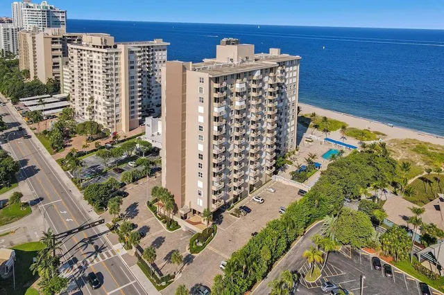$599,000 | 2000 South Ocean Boulevard, Unit 7J, Lauderdale-by-the-Sea, FL 33062