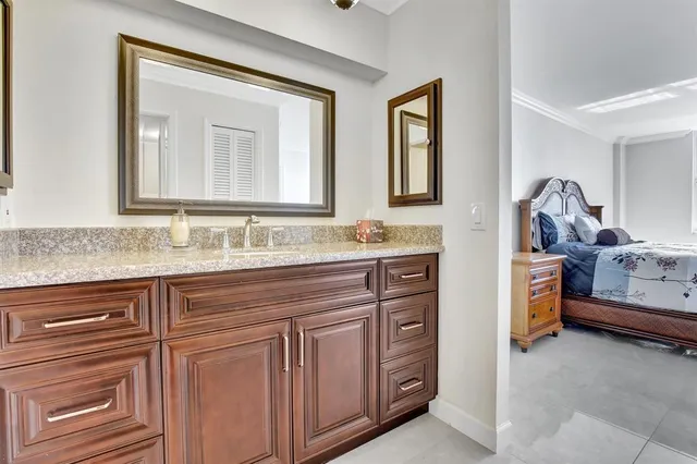 $599,000 | 2000 South Ocean Boulevard, Unit 7J, Lauderdale-by-the-Sea, FL 33062