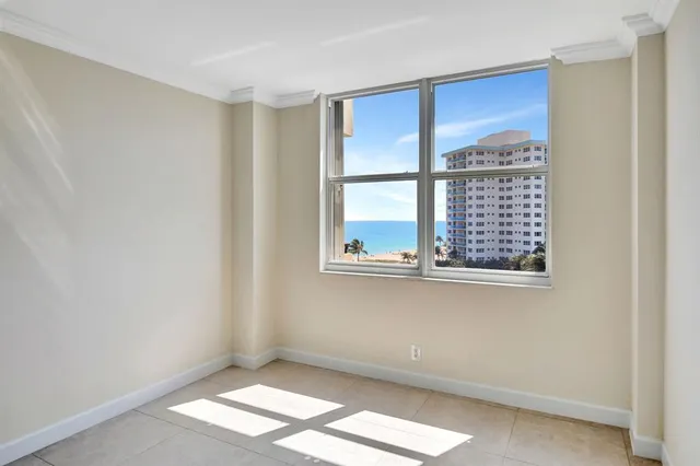 $599,000 | 2000 South Ocean Boulevard, Unit 7J, Lauderdale-by-the-Sea, FL 33062