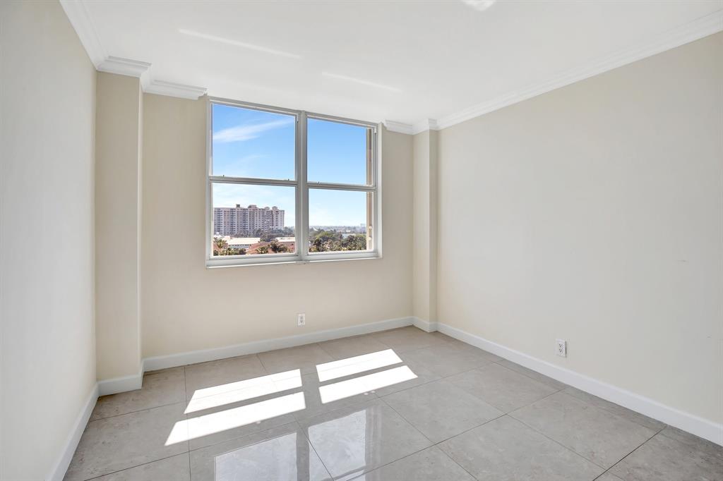 2000 South Ocean Boulevard, Unit 7J Lauderdale-by-the-Sea, FL 33062 - Photo 55 of 87 Guest bedroom
