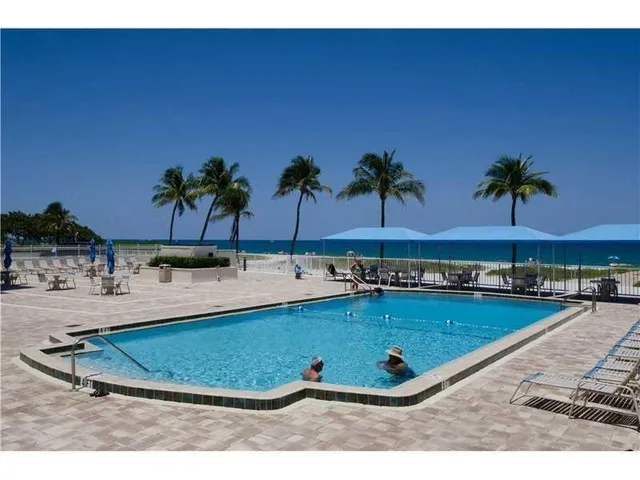 $599,000 | 2000 South Ocean Boulevard, Unit 7J, Lauderdale-by-the-Sea, FL 33062