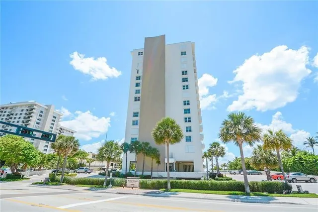 $599,000 | 2000 South Ocean Boulevard, Unit 7J, Lauderdale-by-the-Sea, FL 33062