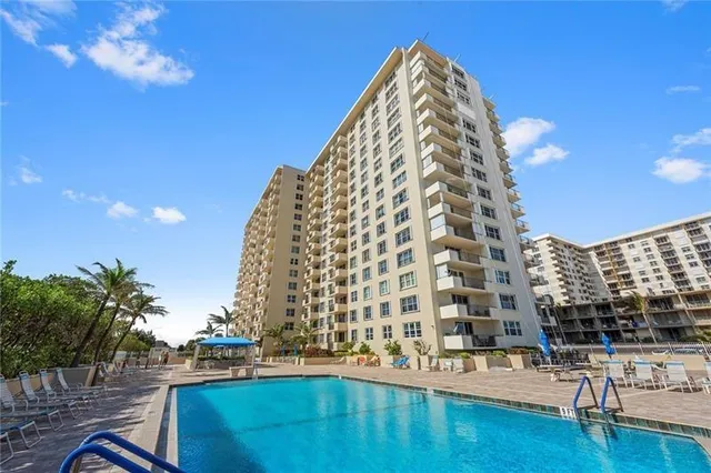 $599,000 | 2000 South Ocean Boulevard, Unit 7J, Lauderdale-by-the-Sea, FL 33062