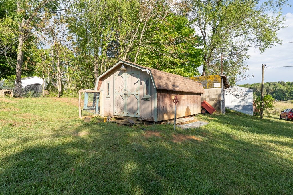 892 Ivanhoe Road Max Meadows, VA 24360 - Photo 38 of 40 Gallery Image 38