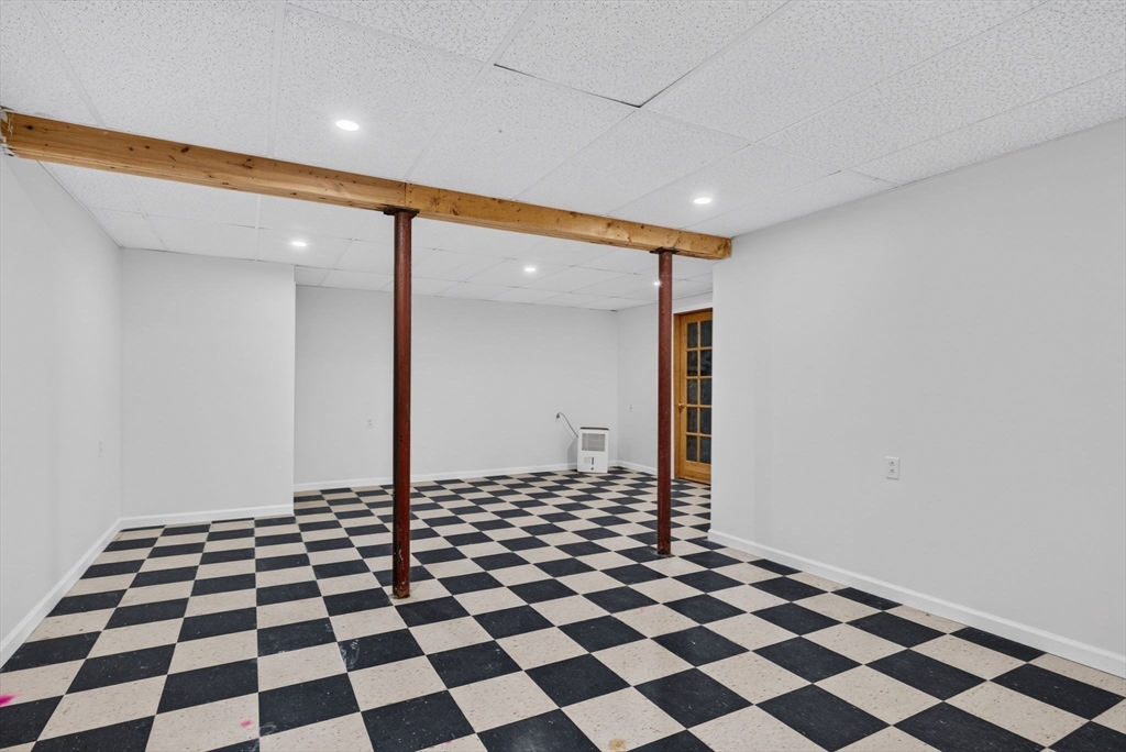 888 Walnut Plain Road Rochester, MA 02770 - Photo 38 of 42 Gallery Image 38