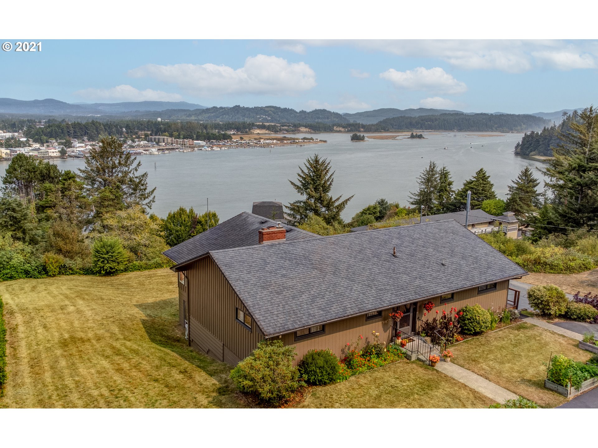 5101 Colter Street Florence, OR 97439 - Photo 1 of 31 Gallery Image 1