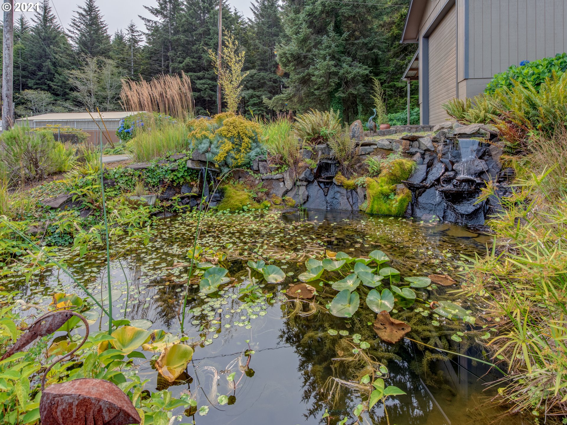 5101 Colter Street Florence, OR 97439 - Photo 4 of 31 Gallery Image 4
