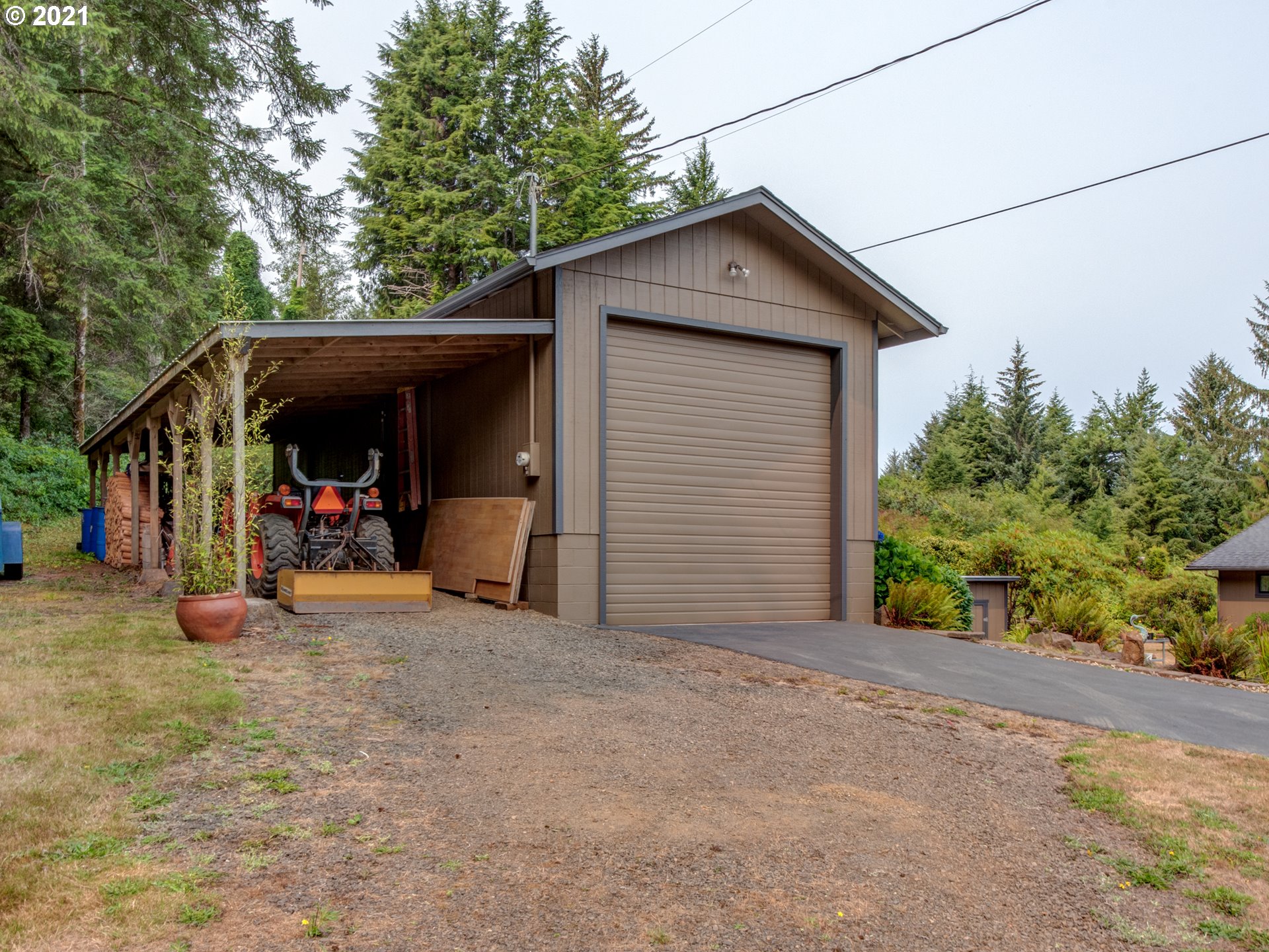 5101 Colter Street Florence, OR 97439 - Photo 5 of 31 Gallery Image 5