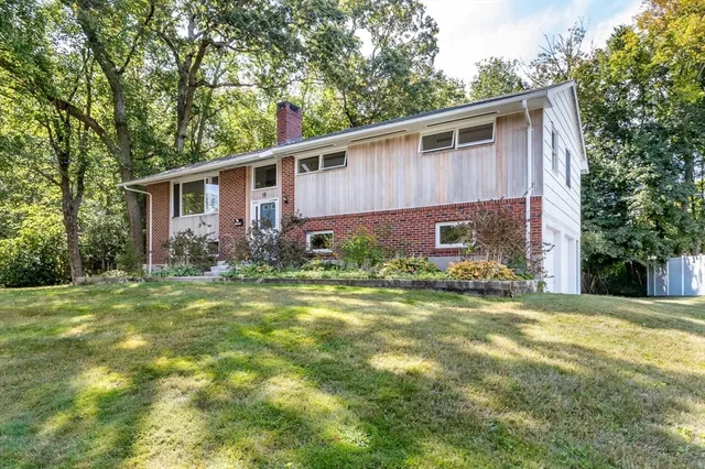 $690,000 | 19 Walnut Knolls, Canton, MA 02021