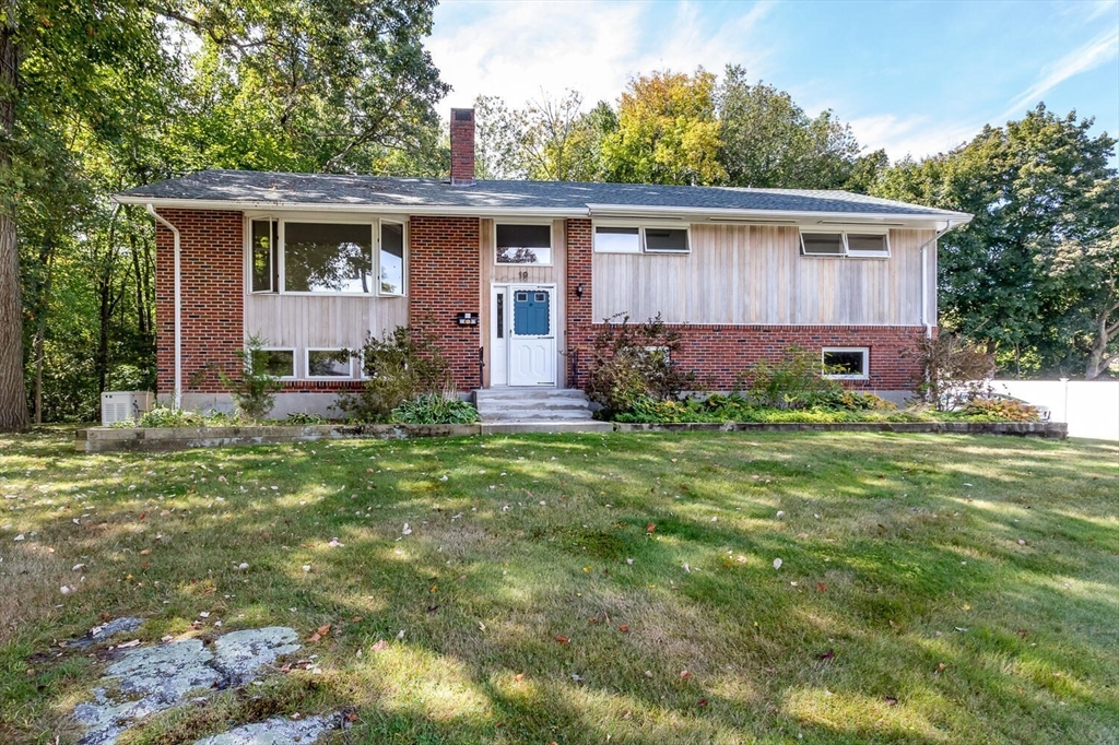 19 Walnut Knolls Canton, MA 02021 - Photo 2 of 22