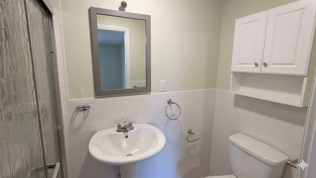 1084 Chestnut Street, Unit 1 Newton, MA 02464 - Photo 11 of 14