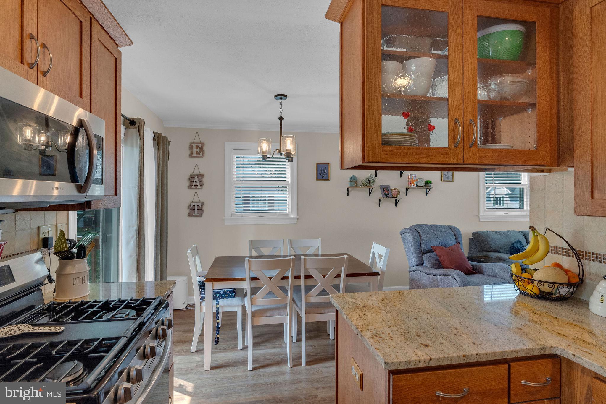 8 Phaeton Drive Hamilton, NJ 08690 - Photo 11 of 31 8 Phaeton Drive
Kitchen