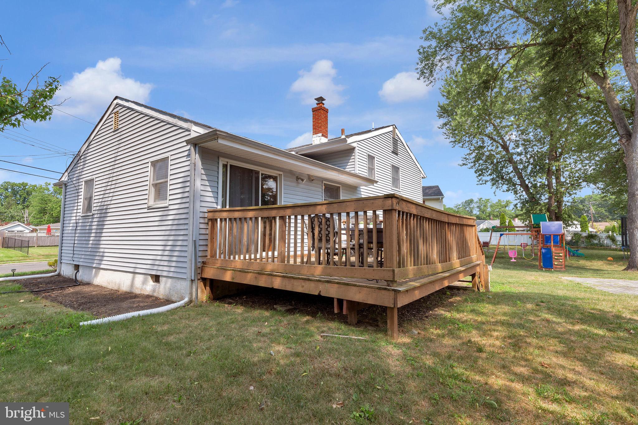 8 Phaeton Drive Hamilton, NJ 08690 - Photo 30 of 31 8 Phaeton Drive
Exterior Rear