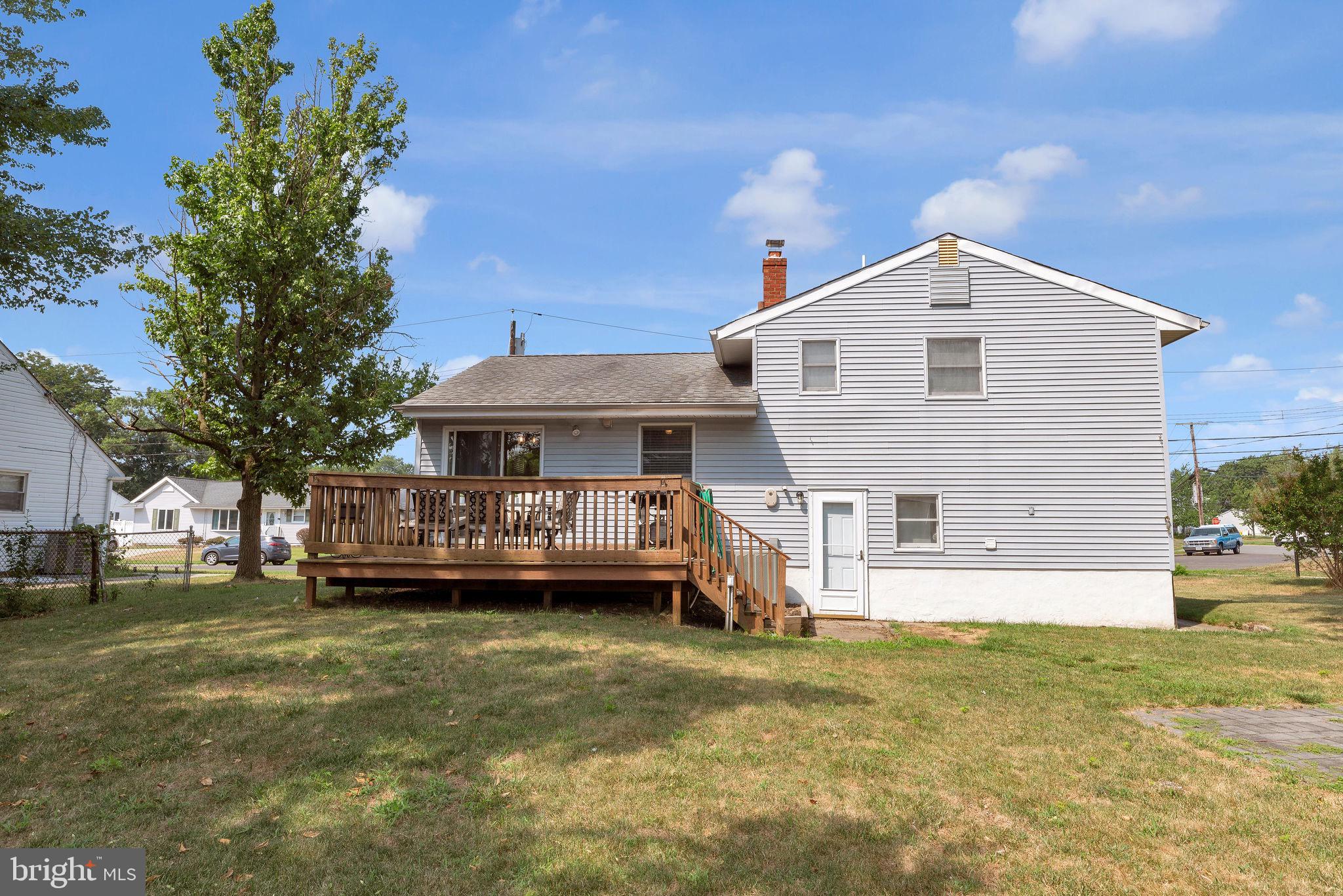 8 Phaeton Drive Hamilton, NJ 08690 - Photo 31 of 31 8 Phaeton Drive
Exterior Rear
