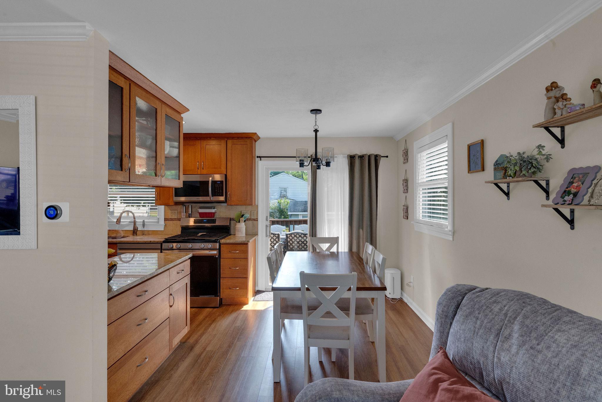 8 Phaeton Drive Hamilton, NJ 08690 - Photo 10 of 31 8 Phaeton Drive
Dining Room/Kitchen